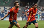 L'attaquant espagnol Borja Mayoral (g), buteur, et son coéquipier Pablo Fornals contre la France en demi-finale de l'Euro espoirs, le 27 juin 2019 à Reggio d'Emilie (Italie)