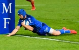 Le talonneur de Castres, Gaëtan Barlot, inscrit un essai lors d'un match de Top 14 à domicile contre Toulon, le 5 juin 2021