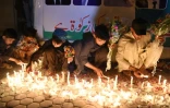 Des Pakistanais rendent hommage aux victime de l'attentat suicide qui a fait plus de 70 morts, le 9 août à Quetta, dans le sud-ouest du Pakistan