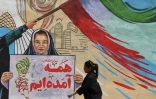 "Pour la Révolution, nous sommes tous venus": une peinture murale anti-américaine et anti-israélienne à Téhéran, le 10 mai 2026