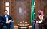 Le prince héritier saoudien Mohammed ben Salmane (à droite) et le secrétaire d'Etat américain Marco Rubio à Jeddah le 10 mars 2025