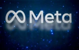 Le logo de Meta, société américaine qui détient et exploite Facebook, Instagram, Threads et WhatsApp, au Forum économique mondial (FEM) à Davos, le 19 janvier 2025