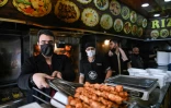Ismaïl Abtini, propriétaire avec sa famille syrienne d'un restaurant sur l'une des principales artères commerçantes de Gaziantep, le 25 février 2021