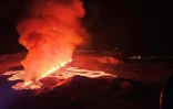 Photo de l'éruption volcanique  sur la péninsule de Reykjanes, au sud-ouest de l'Islande, le  8 février 2024, diffusée par le Département islandais de la protection civile et de la gestion des urgences