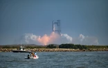 La mégafusée Starship de SpaceX décolle de la Starbase, le 27 mai 2025 au Texas, peu avant l'explosion de son vaiseau, le Super Heavy booster
