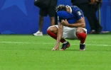 La déception du Français Desiré Doué après l'élimination en demi-finale du Mondial face à l'Espagne, le 14 juillet 2026 à Arlington près de Dallas