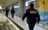 Des policiers déployés le 3 décembre 2015 à l'aéroport Charles-de-Gaulle à Roissy