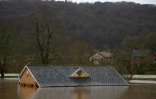 Inondations à Nantgarw après le passage de la tempête Dennis, le 16 février 2020 au Royaume-Uni