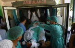 Un blessé pris en charge après un attentat à la bombe à Kaboul le 17 septembre 2019
