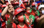 Des soutiens de Ferdinand Marcos Junior, fils et homonyme de l'ex-dictateur philippin Ferdinand Marcos, rassemblés lors d'un meeting à Paranaque, dans la banlieue de Manille, le 7 mai 2022

