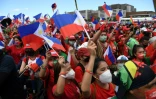 Des soutiens de Ferdinand Marcos Junior, fils et homonyme de l'ex-dictateur philippin Ferdinand Marcos, rassemblés lors d'un meeting à Paranaque, dans la banlieue de Manille, le 7 mai 2022
