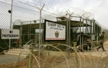 L'entrée du camp Delta à la prison de Guantanamo, le 23 août 2004 à Cuba