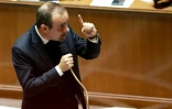 Le Premier ministre Sébastien Lecornu s'exprime lors d'une séance de questions au gouvernement à l'Assemblée nationale, à Paris, le 20 octobre 2026