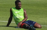 Serge Aurier lors d'une séance d'entraînement avec le PSG à Doha, le 28 décembre 2015