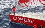 Vendredi 8 septembre 2006 -

Maud Fontenoy est arrivé au port de la Pointe. Elle repartira à la mi-octobre pour boucler un tour du monde en solitaire et à contre-courant