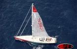 Vendredi 8 septembre 2006 -

Maud Fontenoy est arrivé au port de la Pointe. Elle repartira à la mi-octobre pour boucler un tour du monde en solitaire et à contre-courant