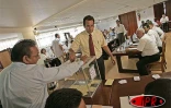 Mardi 12 avril 2005 -

Giraud Payet a été élu président de la Chambre de Métiers.