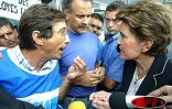 Jeudi 22 janvier 2004
Brigitte Girardin, ministre de l'outre-mer et Pierre André Wiltzer, ministre délégué à la coopération régionale en visite à La Réunion