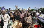 Mardi 16 novembre 2004

Lors des obsèques de Gramoun Lélé