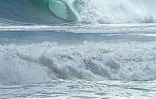 Dimanche 31 août 2003 -
Des vagues énormes s'écrasent sur la côte Sud-Ouest