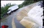 Le cyclone Hary est passé à proximité de La Réunion le mardi 12 mars 2002. les fortes précipitations ont  coûté à la vie à un homme qui tentait de traverser le radier submergé du Chaudron à Saint-Denis (Nord).