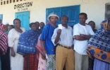 Dimanche 14 mai 2006
Les Comoriens votent pour élire le président de la l'Union des Comores

Photo agence HZK - Presse
