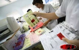 Jeudi 16  février 2006

Le laboratoire de biologie du CHD de Bellepierre (Saint-Denis) pratique quotidiennement une soixantaine de mises en évidence du virus du chikungunya