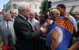 Le Premier ministre Lionel Jospin était en visite officielle à La Réunion du jeudi 25 janvier au samedi 27 janvier 2001