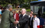 Le Premier ministre Lionel Jospin en visite officielle à La Réunion du jeudi 25 janvier au samedi 27 janvier 2001. Il s'est prononcé en faveur de la bidépartementalisation de l'île