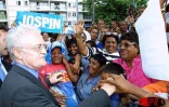 Le Premier ministre Lionel Jospin en visite officielle à La Réunion du jeudi 25 janvier au samedi 27 janvier 2001. Il s'est prononcé en faveur de la bidépartementalisation de l'île