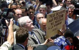 Le Premier ministre Lionel Jospin en visite officielle à La Réunion du jeudi 25 janvier au samedi 27 janvier 2001. Il s'est prononcé en faveur de la bidépartementalisation de l'île