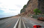 Samedi 25 mars 2006 -

Les travaux de purge de la falaise ont commencé sur la route du littoral