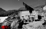 Mafate, c'est l'aventure de La Réunion authentique. La rencontre de gens simples à l'histoire rude aimant partager leur quotidien avec les gens de passages