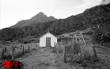 Mafate, c'est l'aventure de La Réunion authentique. La rencontre de gens simples à l'histoire rude aimant partager leur quotidien avec les gens de passages