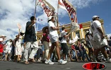 Environ 15 000 personnes ont manifesté à Saint-Denis à l'occasion de la fête du 1er mai 2003. C'est la première fois que la célébration d'un 1er mai rassemble autant de monde à La Réunion