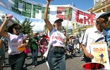 20 000 grévistes de l'Éducation nationale ont manifesté dans les rues de Saint-Denis le mardi 15 avril 2003. il s'agit de la plus grande manifestation de ces 20 dernières années