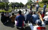 Lundi 2 juin 2003 -
Les grévistes de l'Éducation nationale ont passé la journée à jouer au chat et à la souris avec les forces de l'ordre