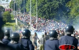 Mardi 3 juin 2003 -
Des affrontements ont opposé les manifestants et les forces de l'ordre
