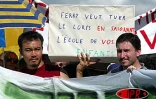 Des centaines de personnes ont manifesté devant le rectoral à Saint-Denis toute la journée du jeudi 10 avril 2003