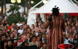 Sakifo Vendredi 04 août 2007- L'ambiance cool du massalé s'est transformée en chaleur tropicale avec le concert de Nathalie Natiembé et Bumcello