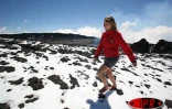 Mercredi 11 Octobre 2006 

Avant son tour du monde à la voile en solitaire et à contre-courants Maud de Fontenoy a assisté au spectacle du mariage du feu et de la neige