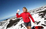 Mercredi 11 Octobre 2006 

Avant son tour du monde à la voile en solitaire et à contre-courants Maud de Fontenoy a assisté au spectacle du mariage du feu et de la neige