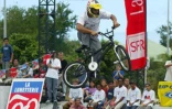 Compétition de roller, skate et BMX à l'Étang Salé le 30 juin 2002