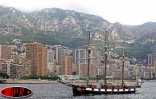 Mardi 3 juillet 2007 -

La Boudeuse à son arrivée à Monaco avec 6 Réunionnais à son bord