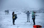 Mardi 10 octobre 2006 -
Phénomène exceptionnel, il a neigé sur la région du volcan