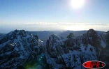 Dimanche 3 août 2003
Spectacle exceptionnel du volcan et du Piton des Neiges sous la neige glacée