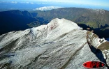 Dimanche 3 août 2003
Spectacle exceptionnel du volcan et du Piton des Neiges sous la neige glacée