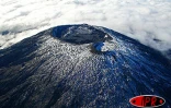 Dimanche 3 août 2003
Spectacle exceptionnel du volcan et du Piton des Neiges sous la neige glacée