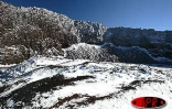 Dimanche 3 août 2003
Spectacle exceptionnel du volcan et du Piton des Neiges sous la neige glacée