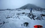 Mardi 10 octobre 2006 -

Phénomène exceptionnel, il a neigé sur la région du volcan - Photo Sky/Imaz Press Réunion
